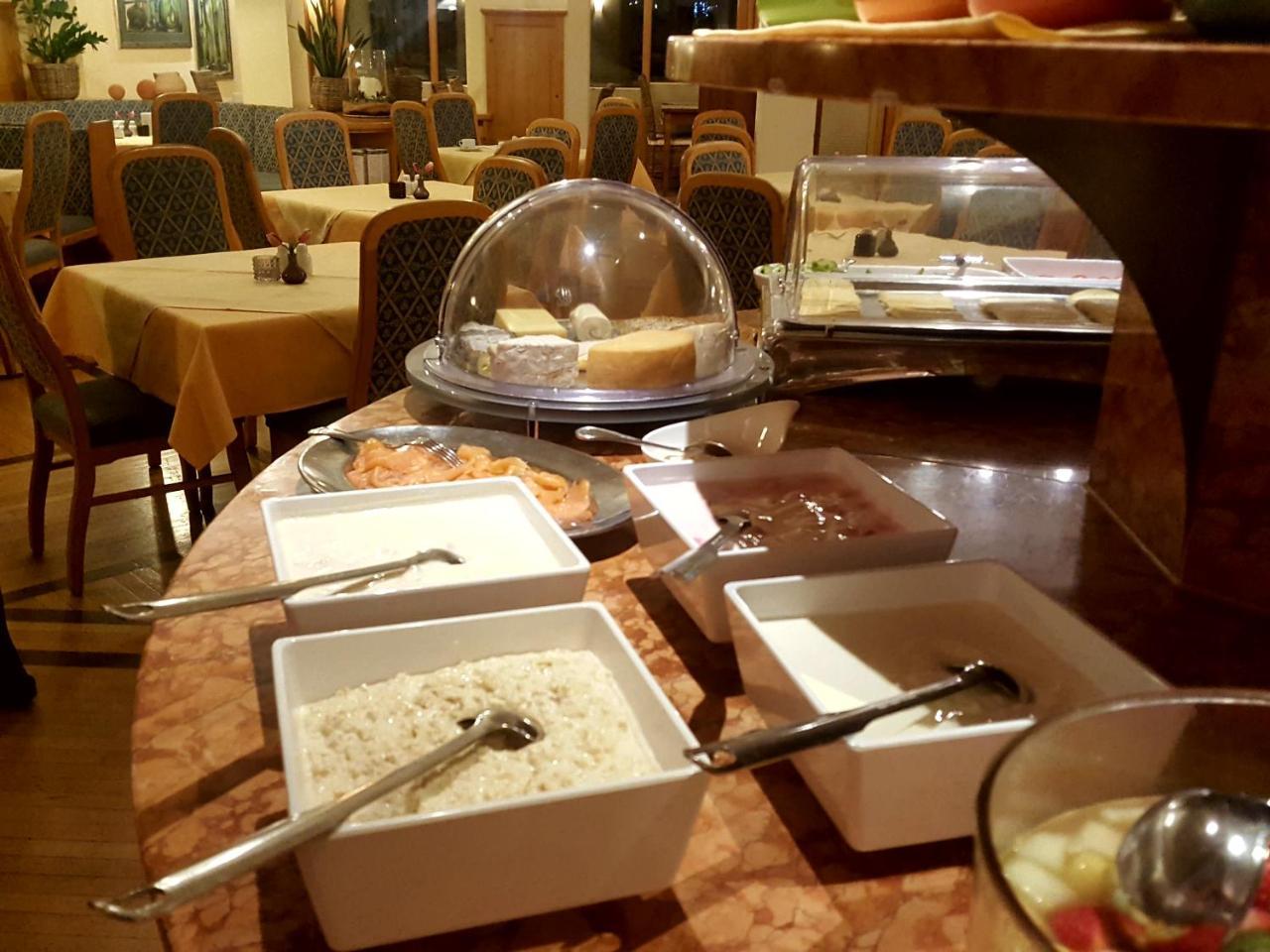 Hotel Zum Mohren Ройте Экстерьер фото